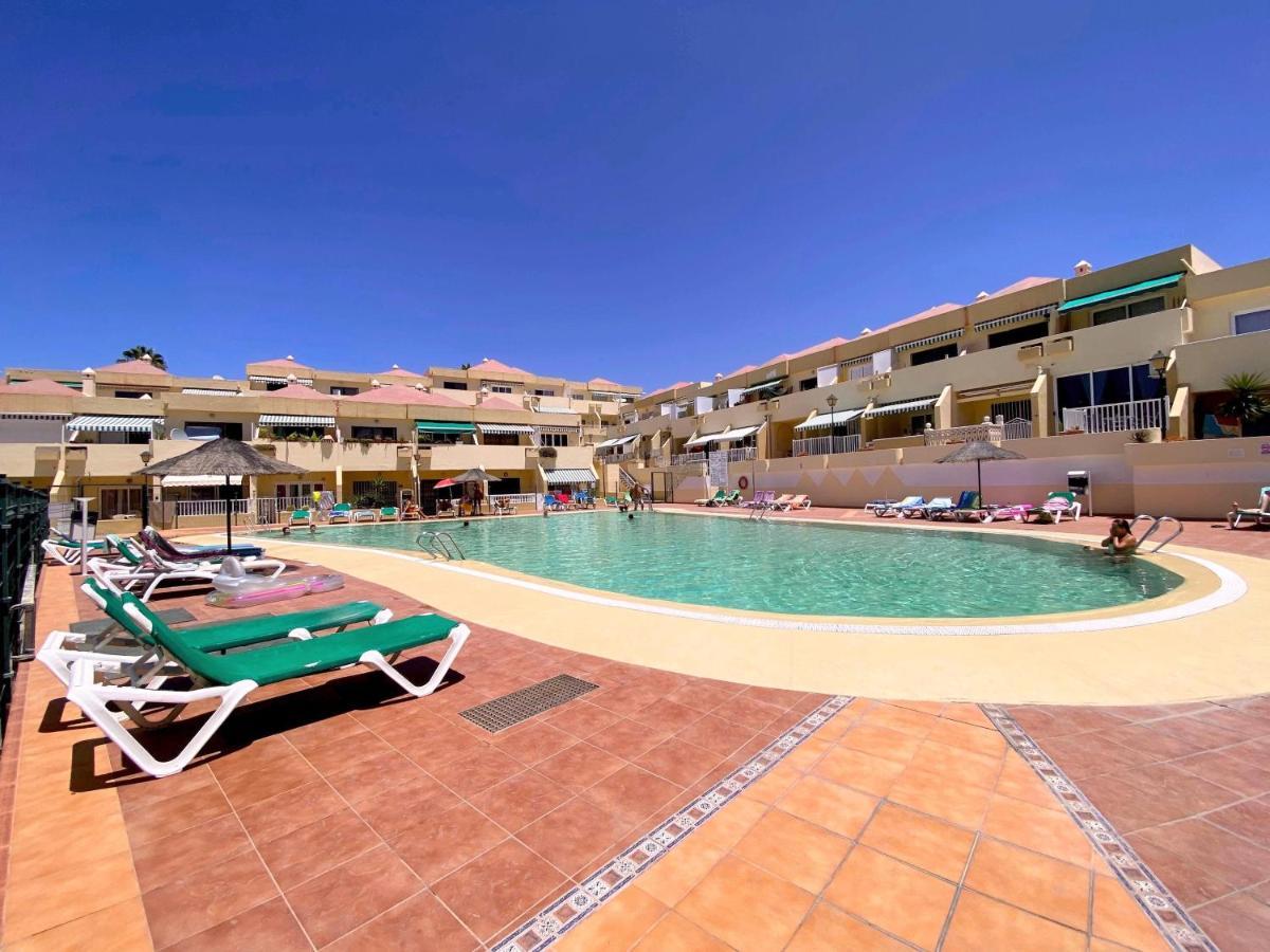Cozy Pool View Apartment H-11 Mareverde أذيخي المظهر الخارجي الصورة