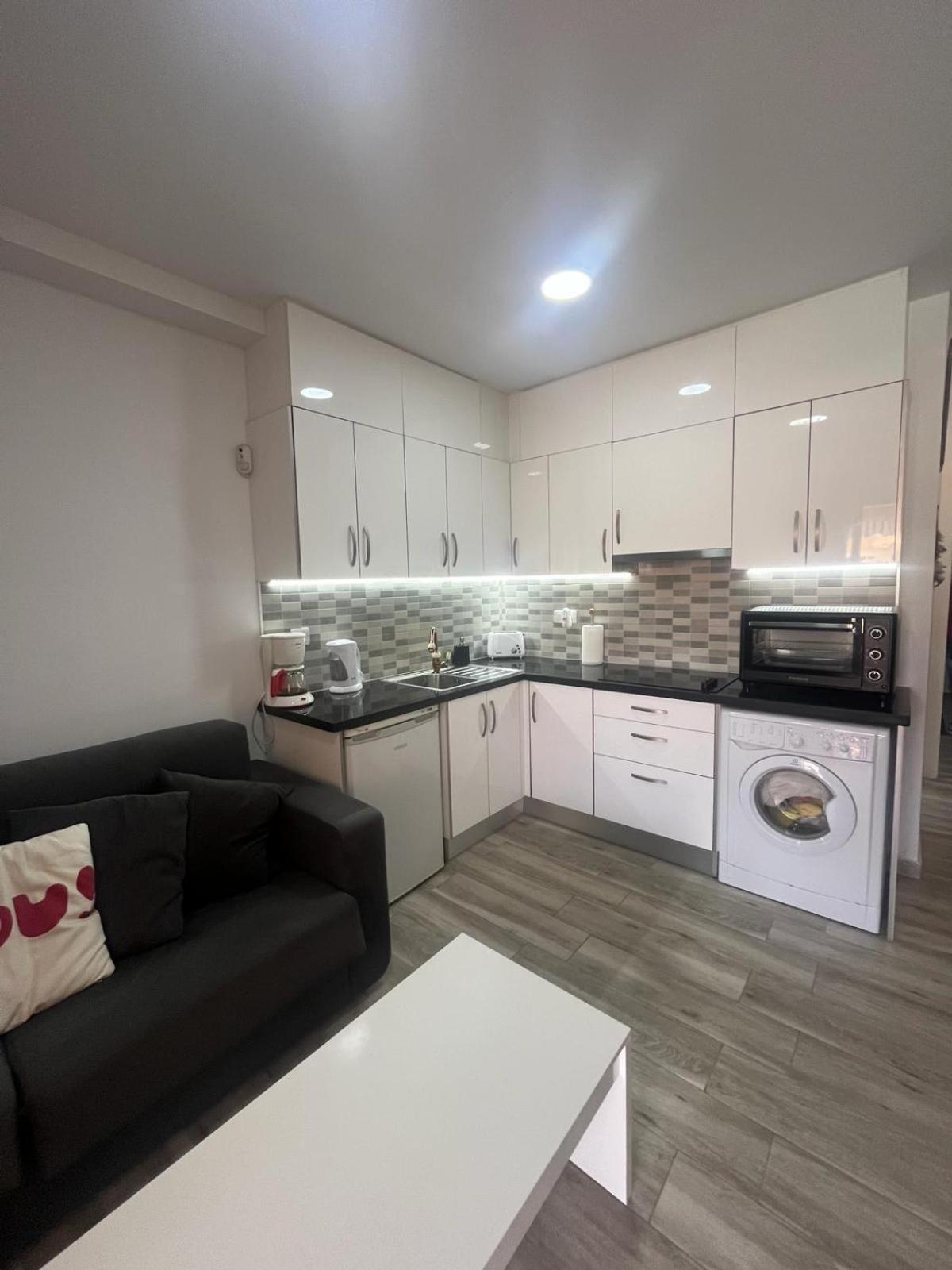 Cozy Pool View Apartment H-11 Mareverde أذيخي المظهر الخارجي الصورة